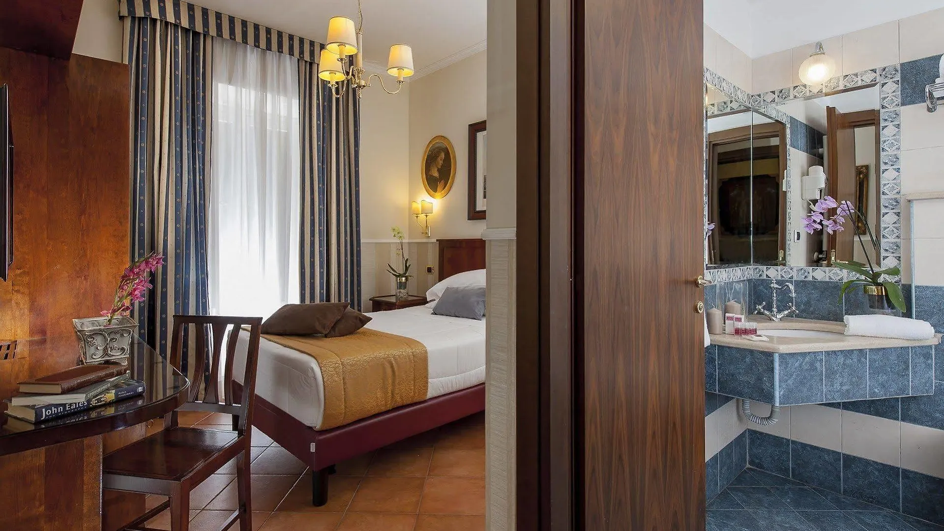 Hotel Des Artistes Roma 3*, Rome