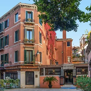 La Fenice Et Des Artistes Itália
