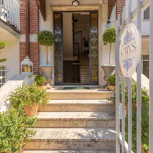 Crys: Apartments, Holiday, Business, Vérone