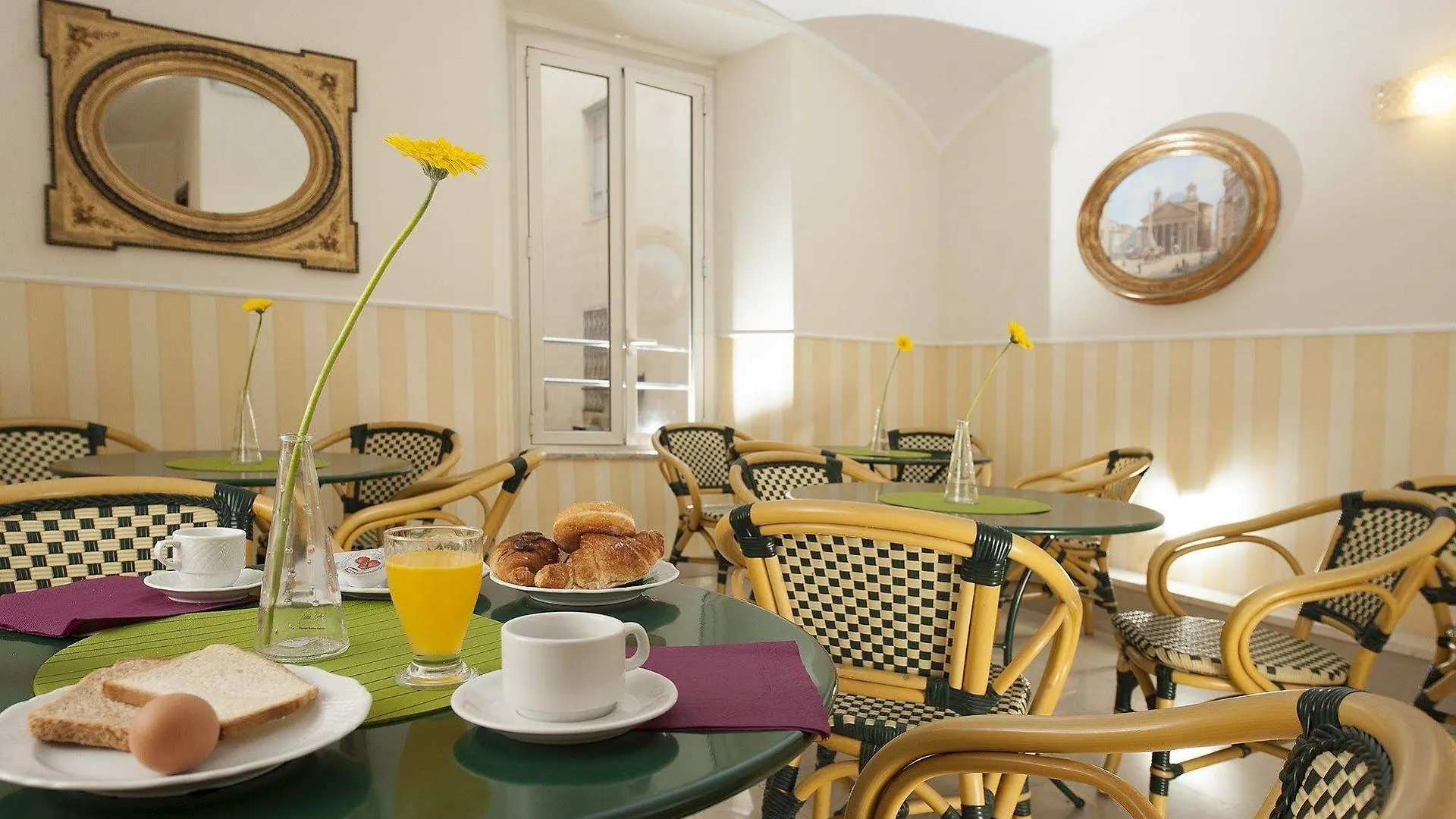 ***  Hotel Des Artistes Roma Italy